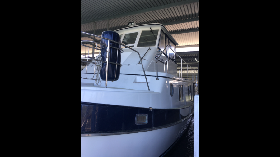 1988 Krogen 36 1 Pilothouse Port View.PNG