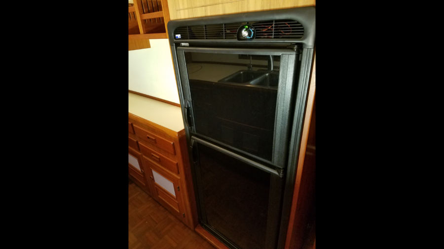 1988 Krogen 36 16 Refrigerator.PNG