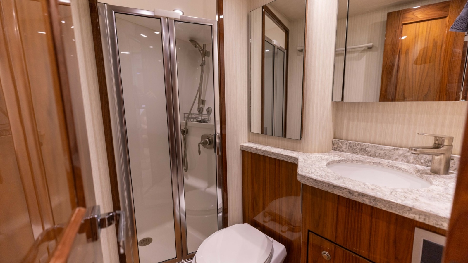 En-Suite Head with Shower