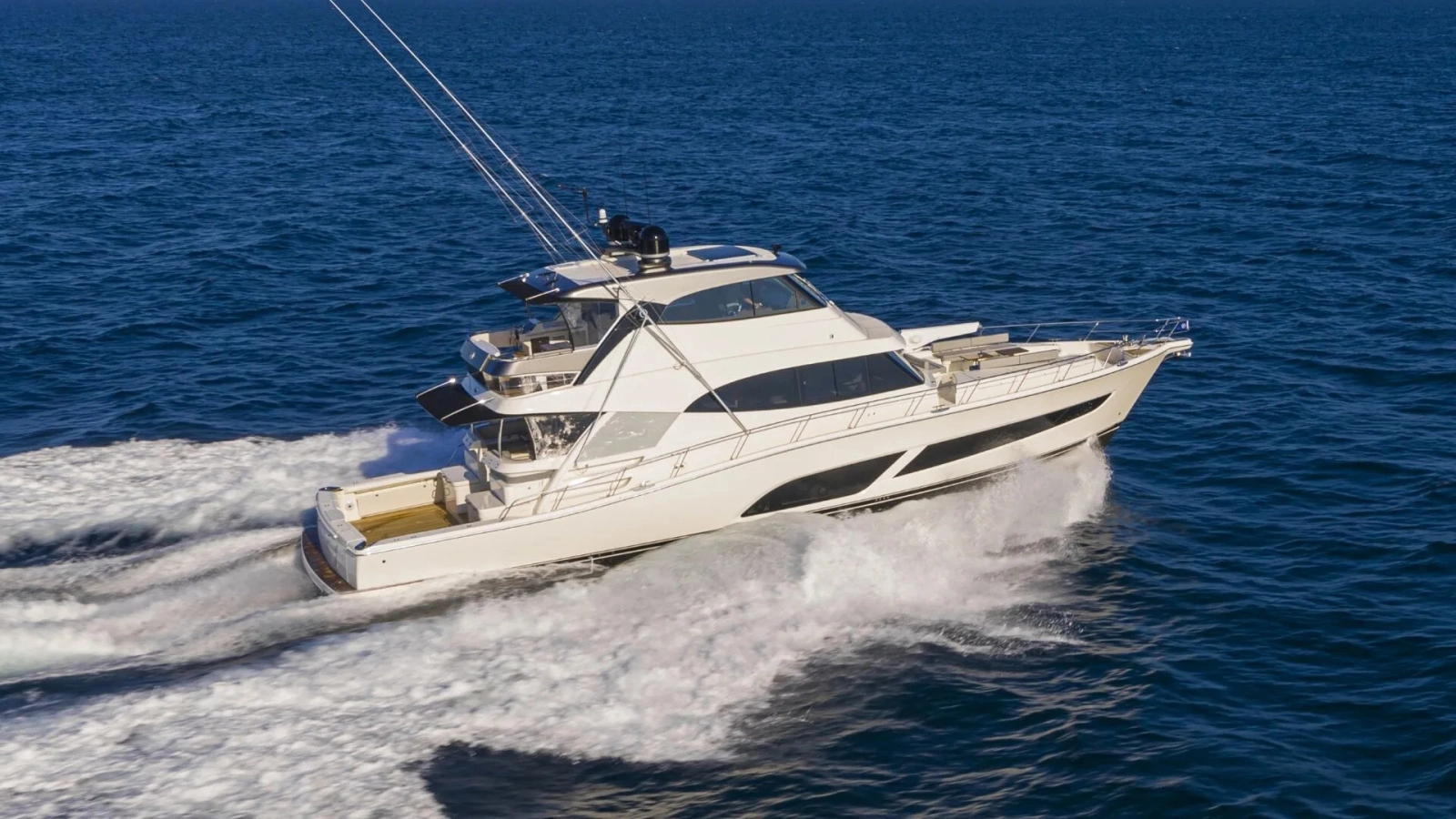 72 SPORTS MOTOR YACHT 72ft Riviera Yacht For Sale