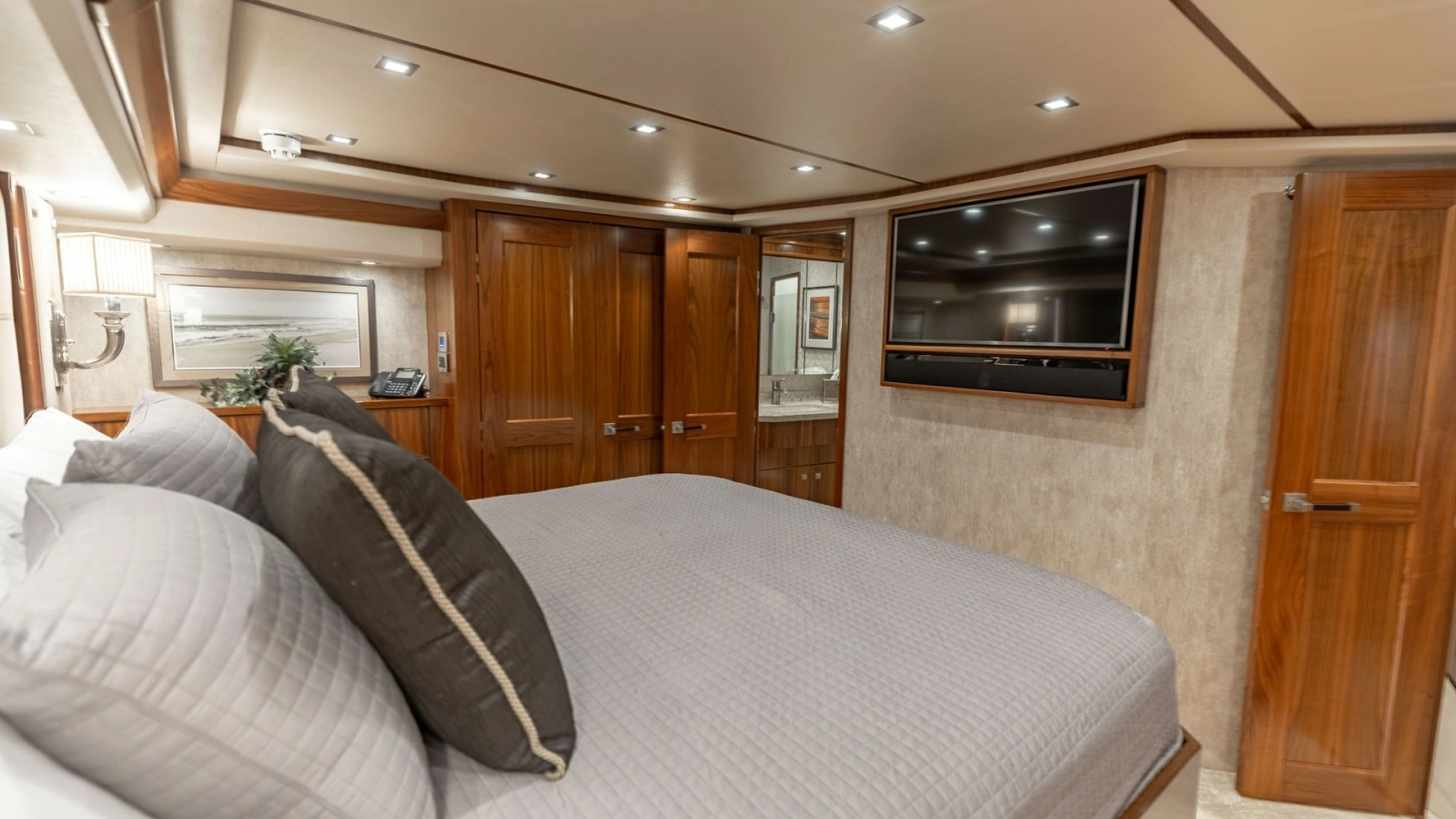 Luxurious Master Stateroom
