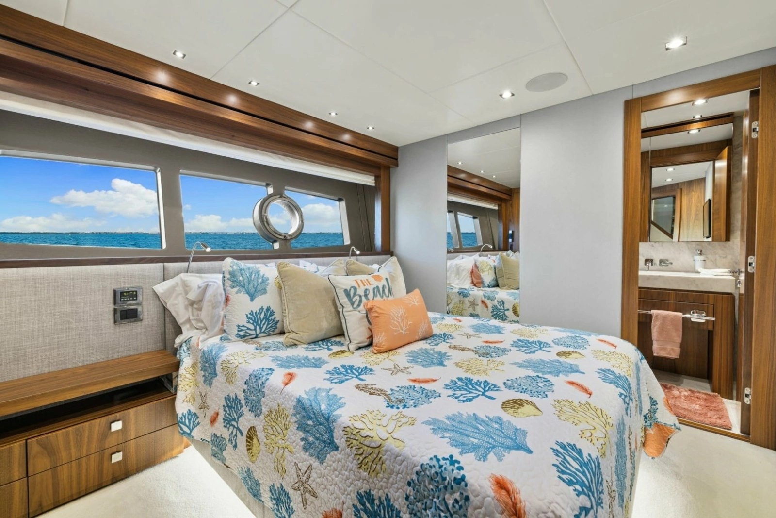2018 Sunseeker 95 Motoryacht