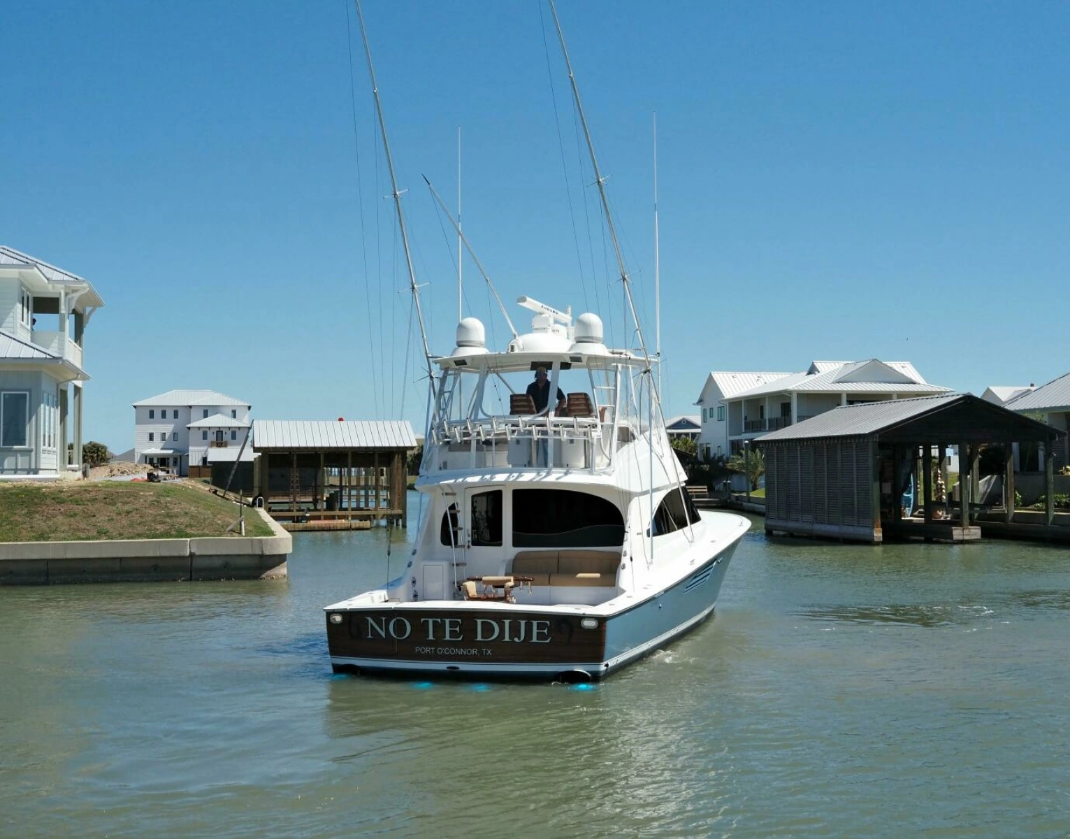 2017 Viking 52 Convertible photo 57