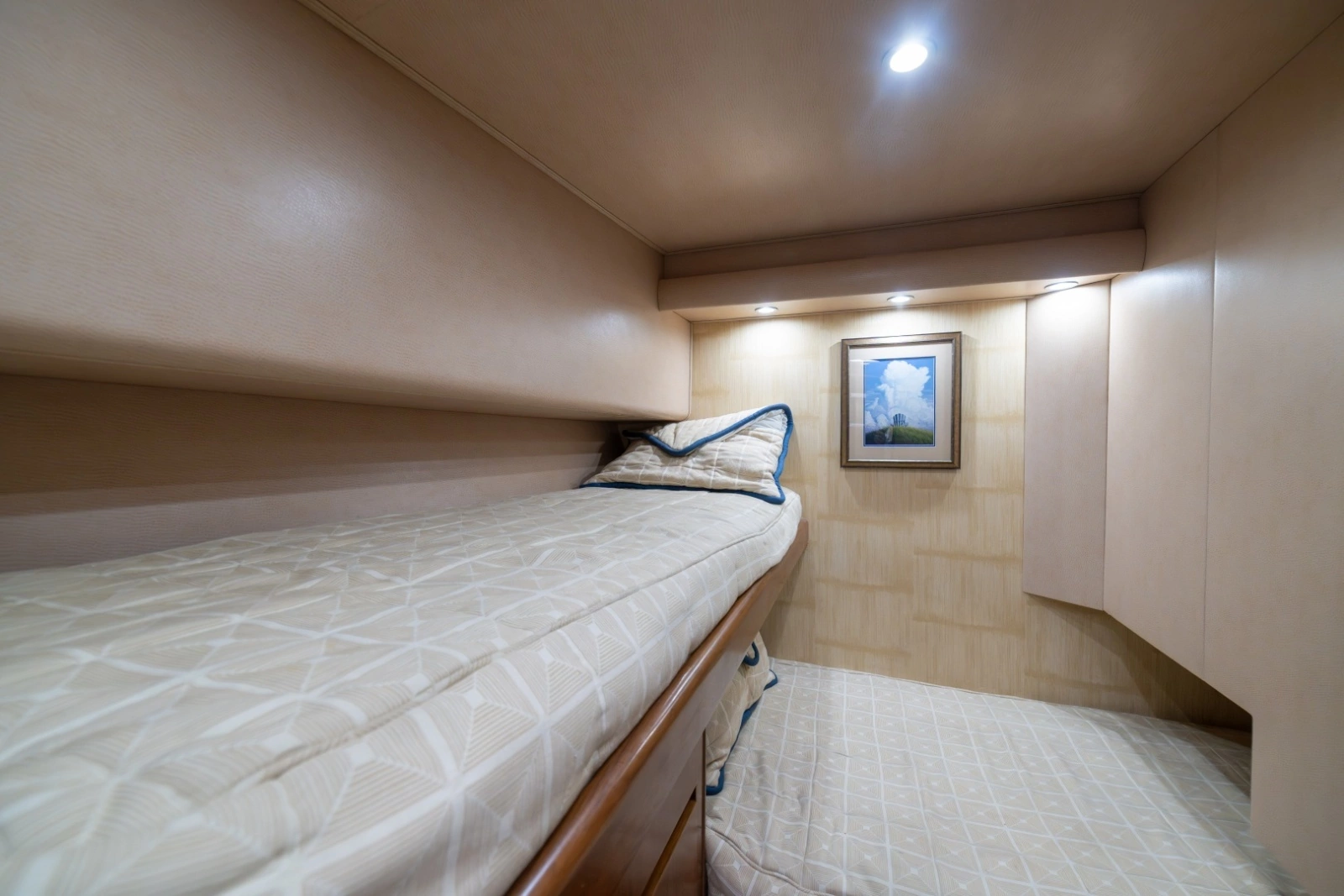 2012 Viking 60 Convertible photo 59