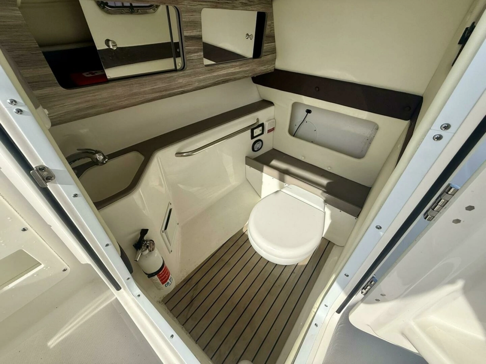 2018 Edgewater 248 CX