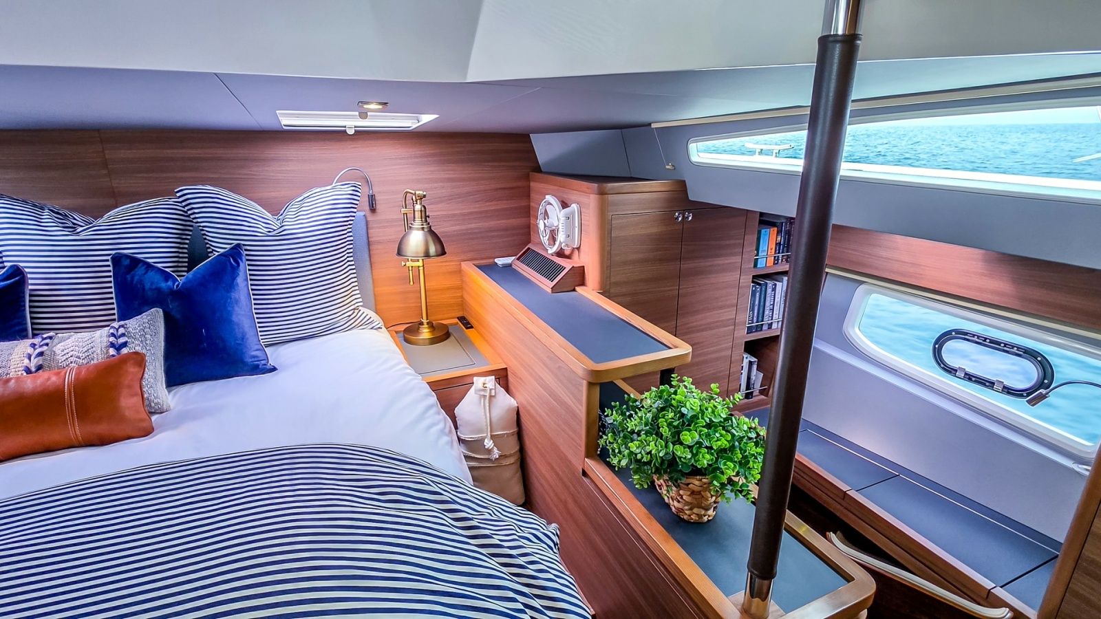 2023 Aquila 44 Catamaran- DOC-N-PILOT