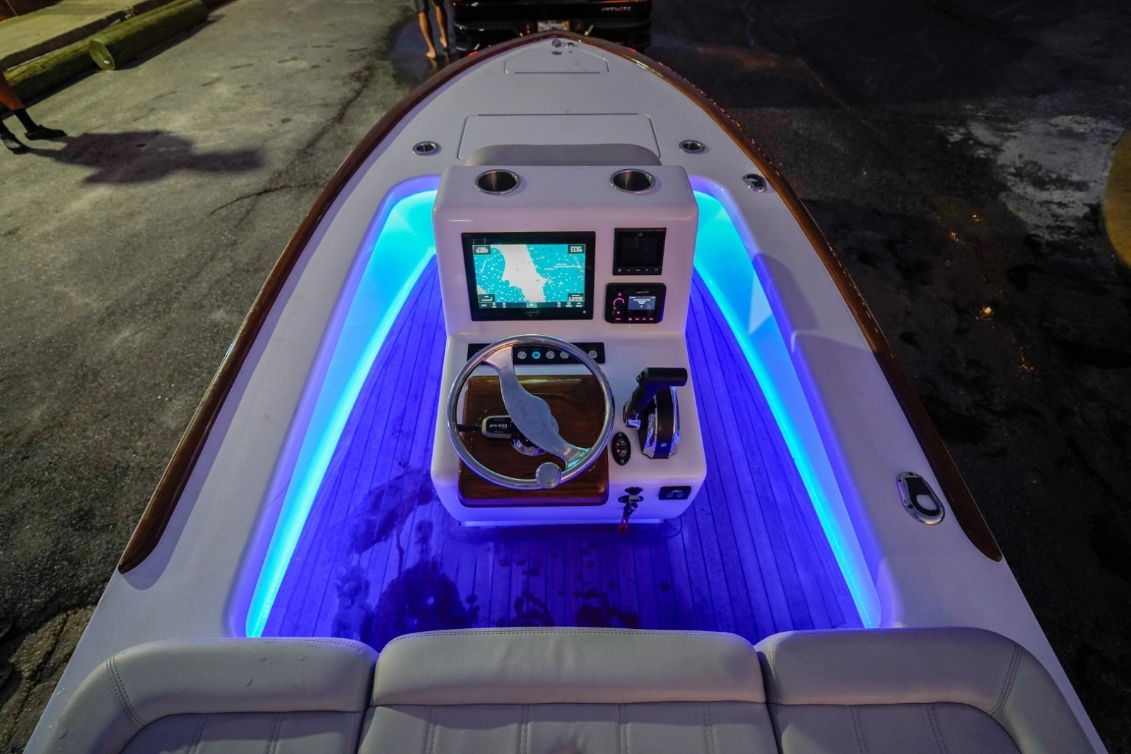 2024 Xcelerator Boatworks 17 Bay