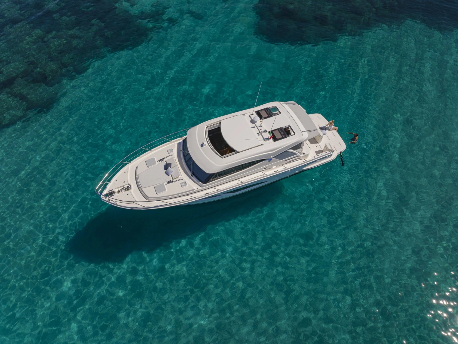 465 SUV 46ft Riviera Yacht For Sale
