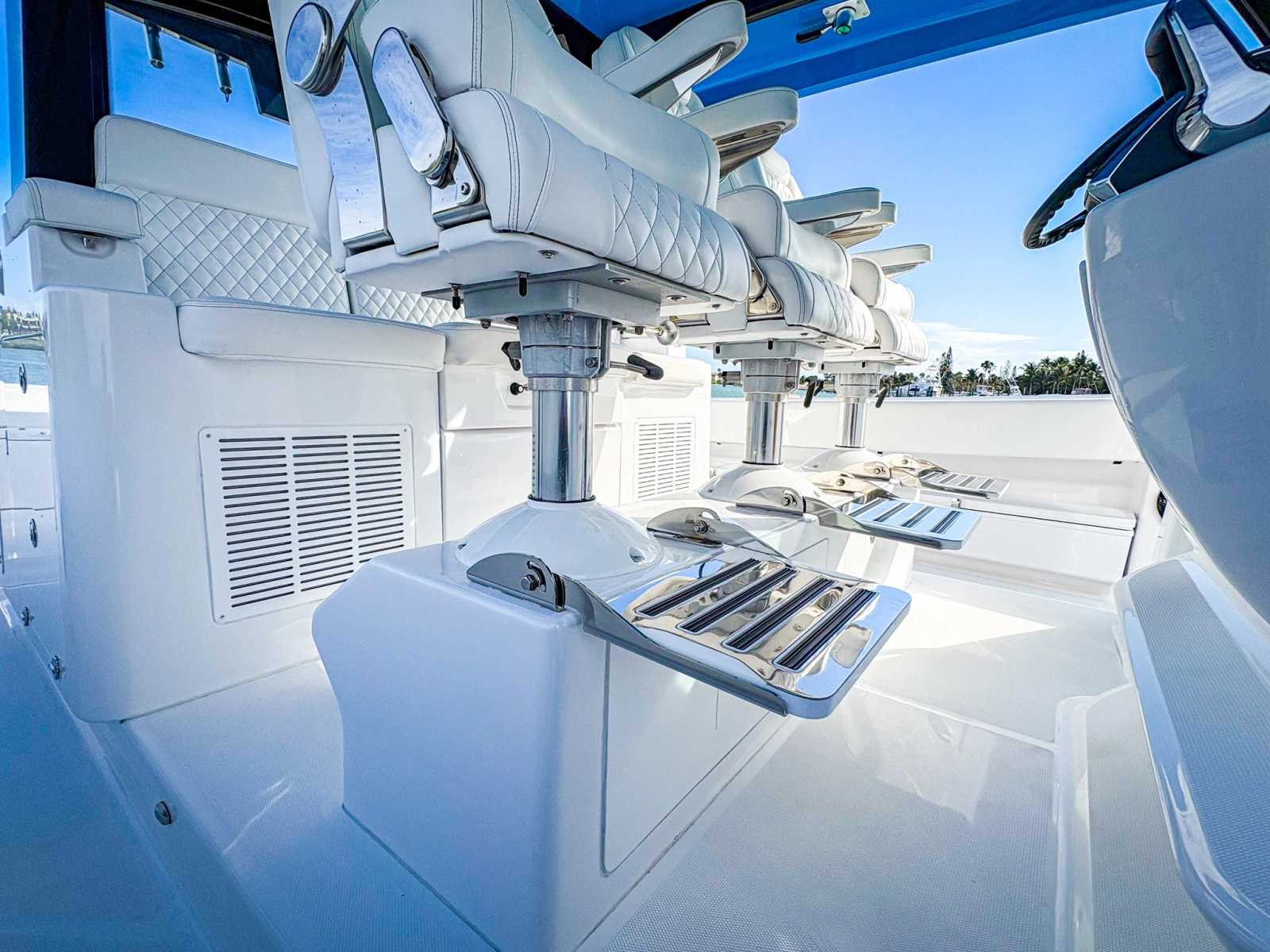 DEALER DEMO 48ft HCB Yacht For Sale