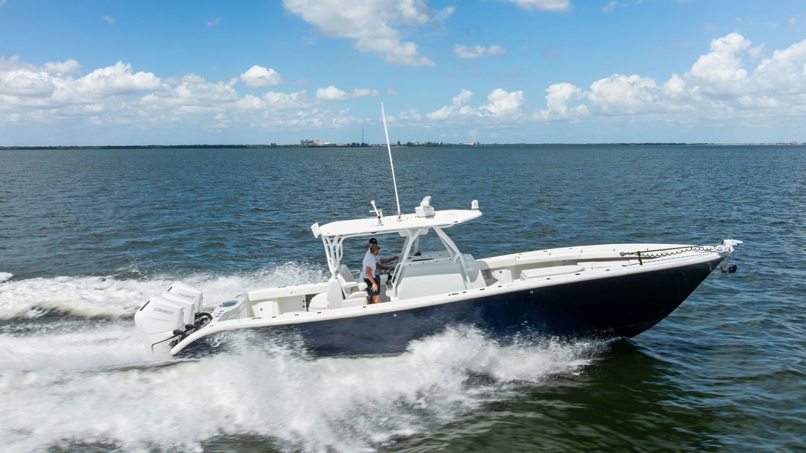 Side View of Yellowfin 39 Center Console