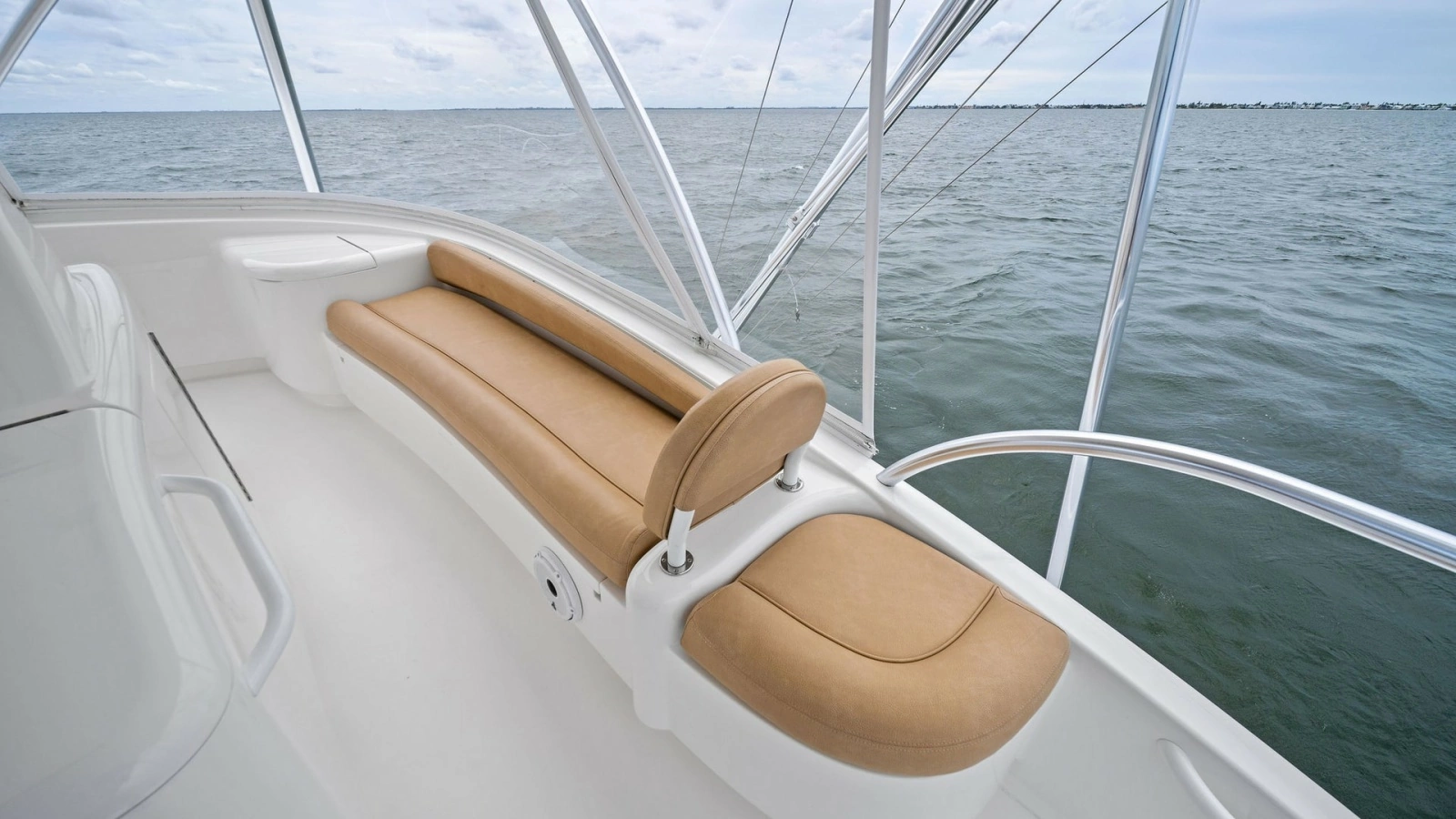 Flybridge Seating with Ocean View