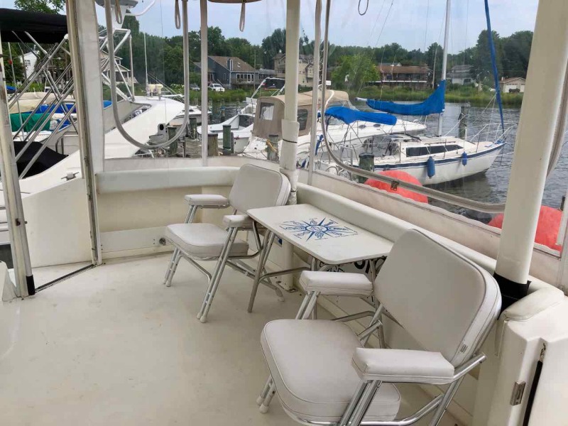 2003 Cruisers Yachts 3750