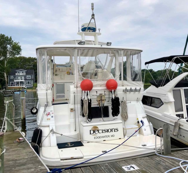 2003 Cruisers Yachts 3750