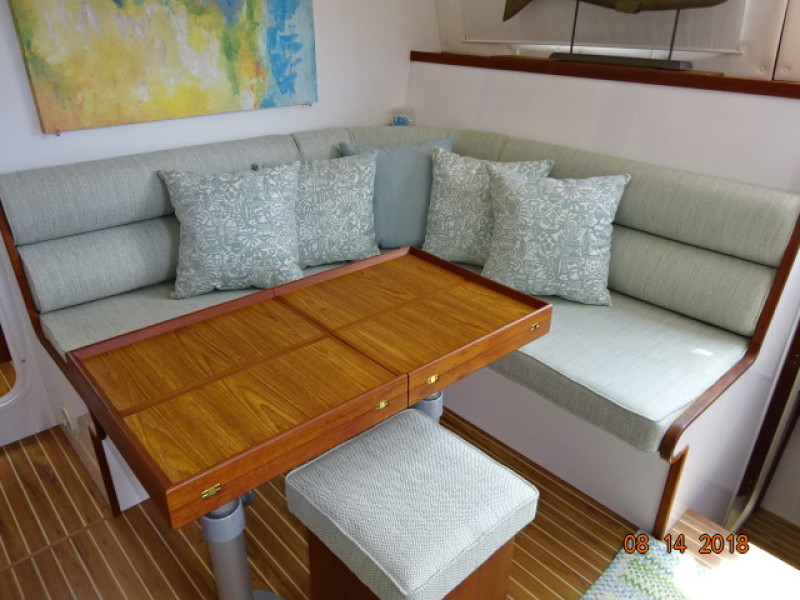 2002 Endeavour Trawler Cat