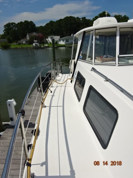 2002 Endeavour Trawler Cat