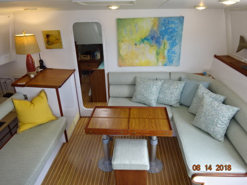 2002 Endeavour Trawler Cat
