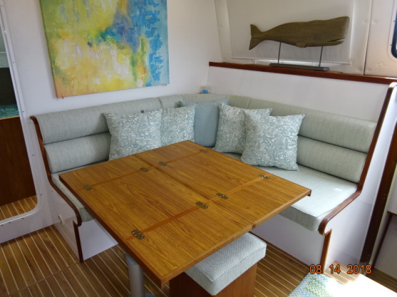 2002 Endeavour Trawler Cat