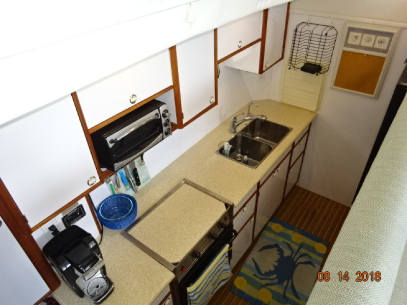 2002 Endeavour Trawler Cat