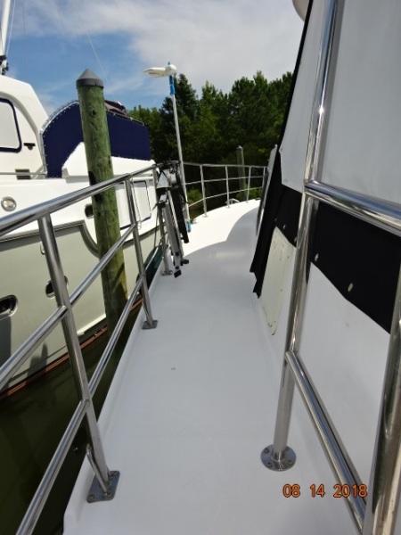 2002 Endeavour Trawler Cat
