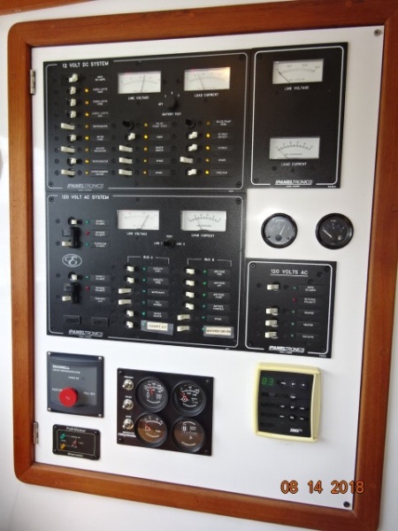 2002 Endeavour Trawler Cat