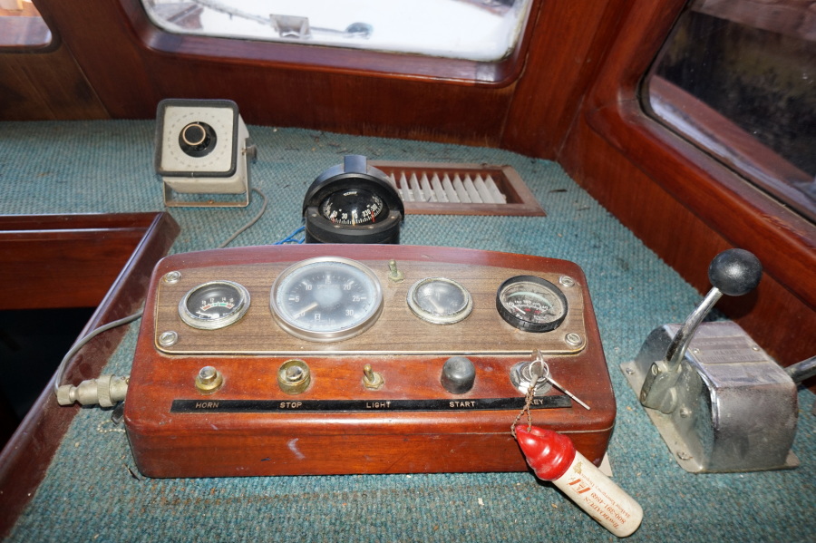 1981 Albin Trawler