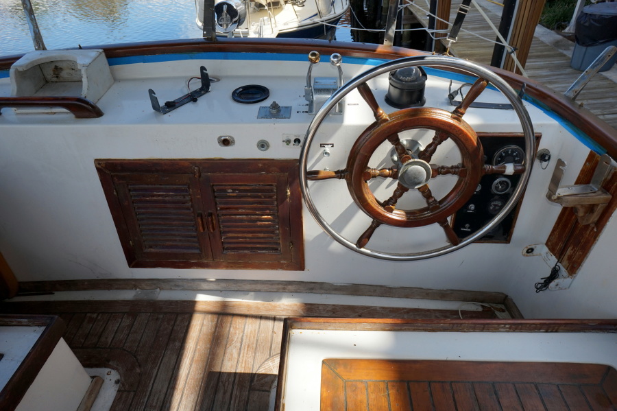 1981 Albin Trawler