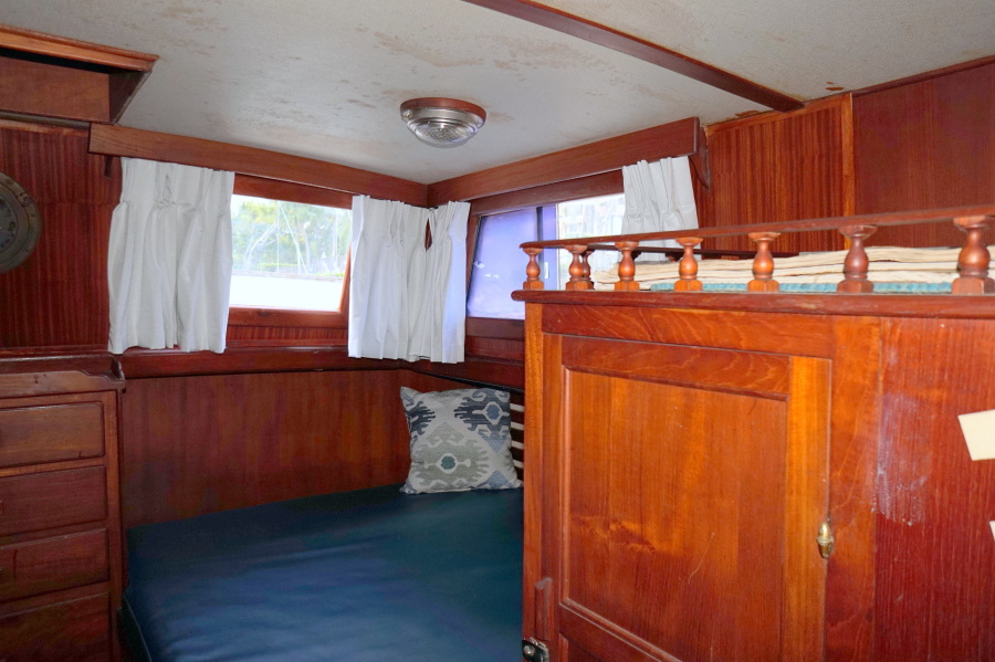 1981 Albin Trawler
