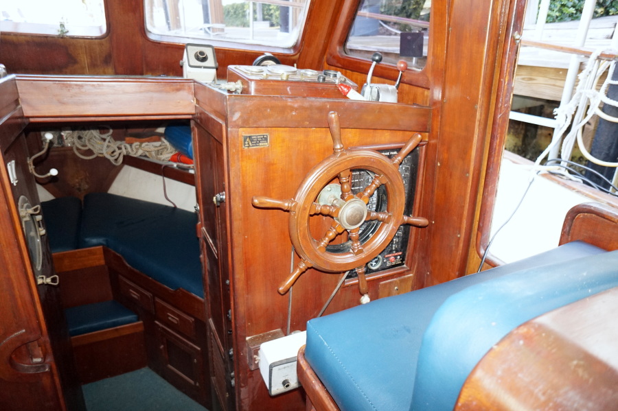 1981 Albin Trawler