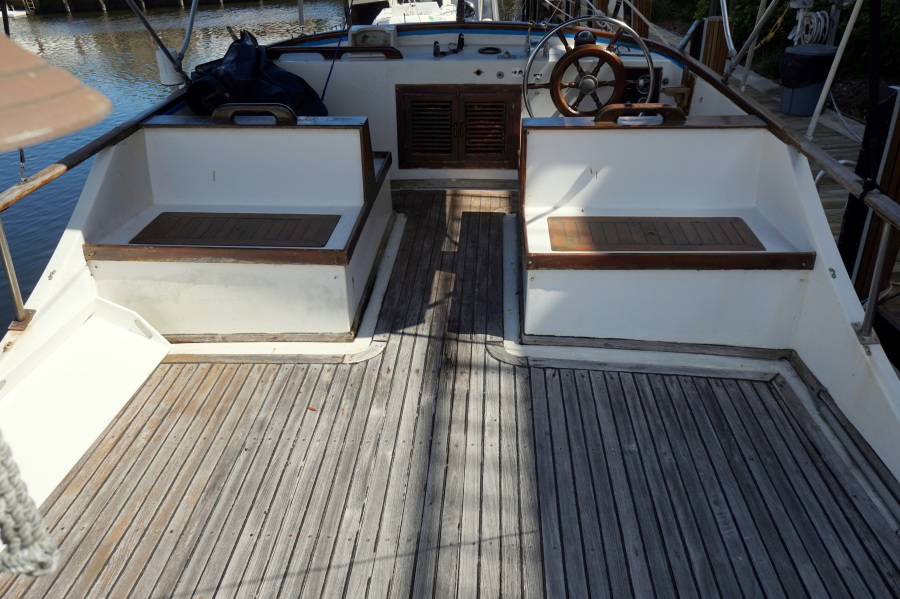 1981 Albin Trawler