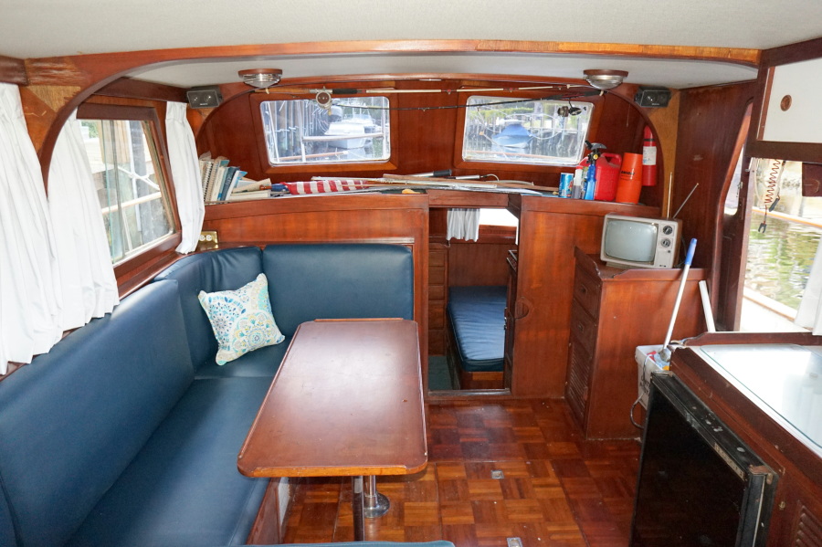1981 Albin Trawler