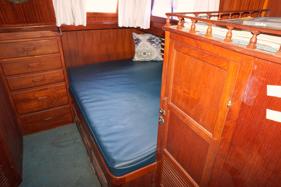 1981 Albin Trawler