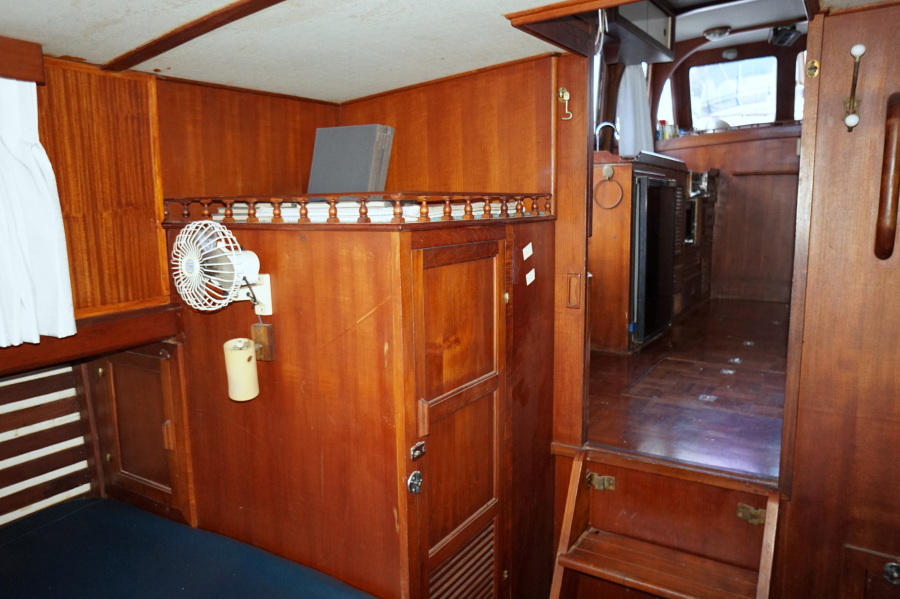 1981 Albin Trawler