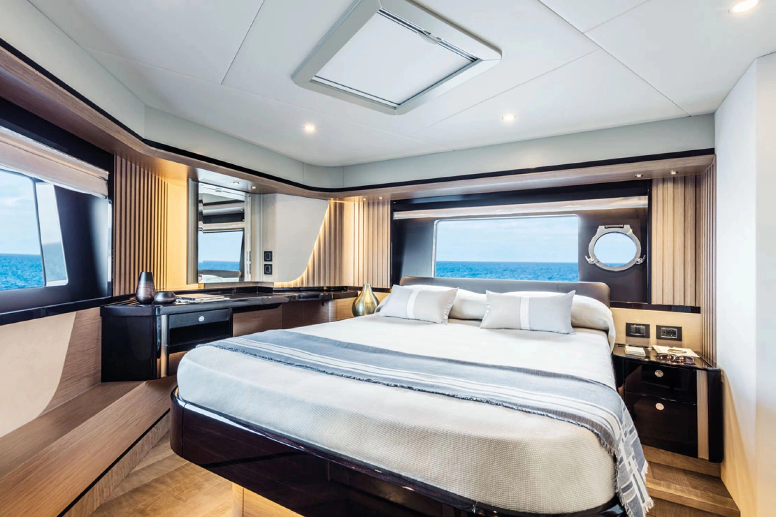 NAVETTA 58 58ft Absolute Yacht For Sale