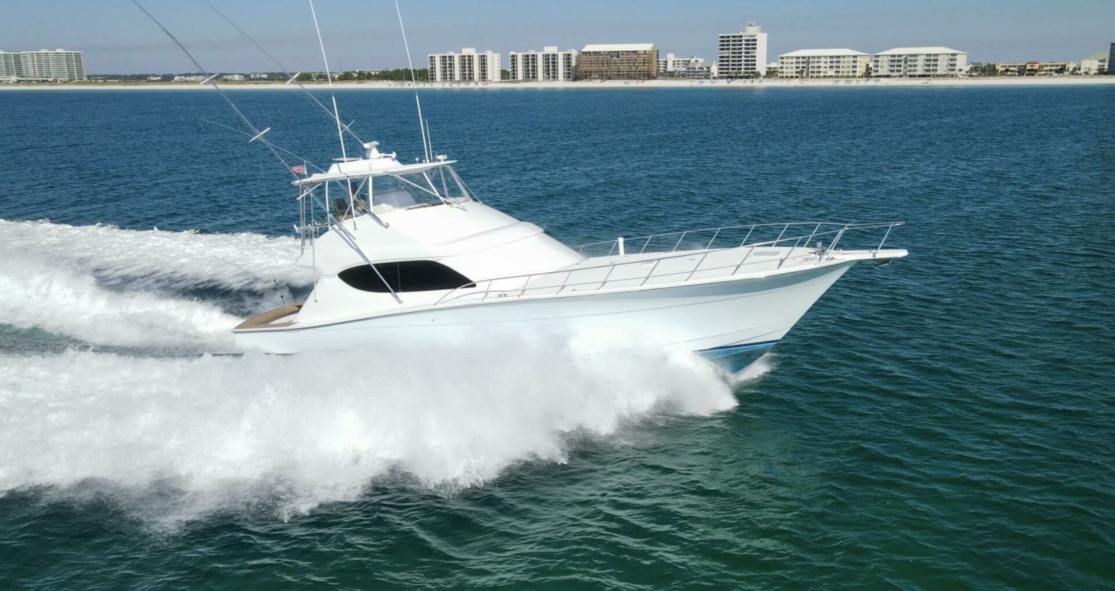 60' 2008 Hatteras 60 Convertible