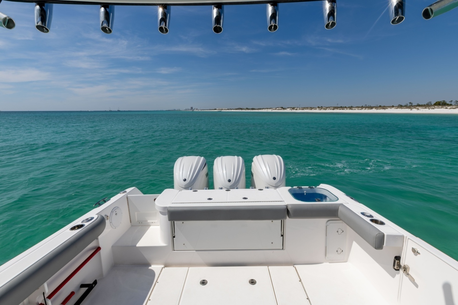 2023 Everglades 365 CC-