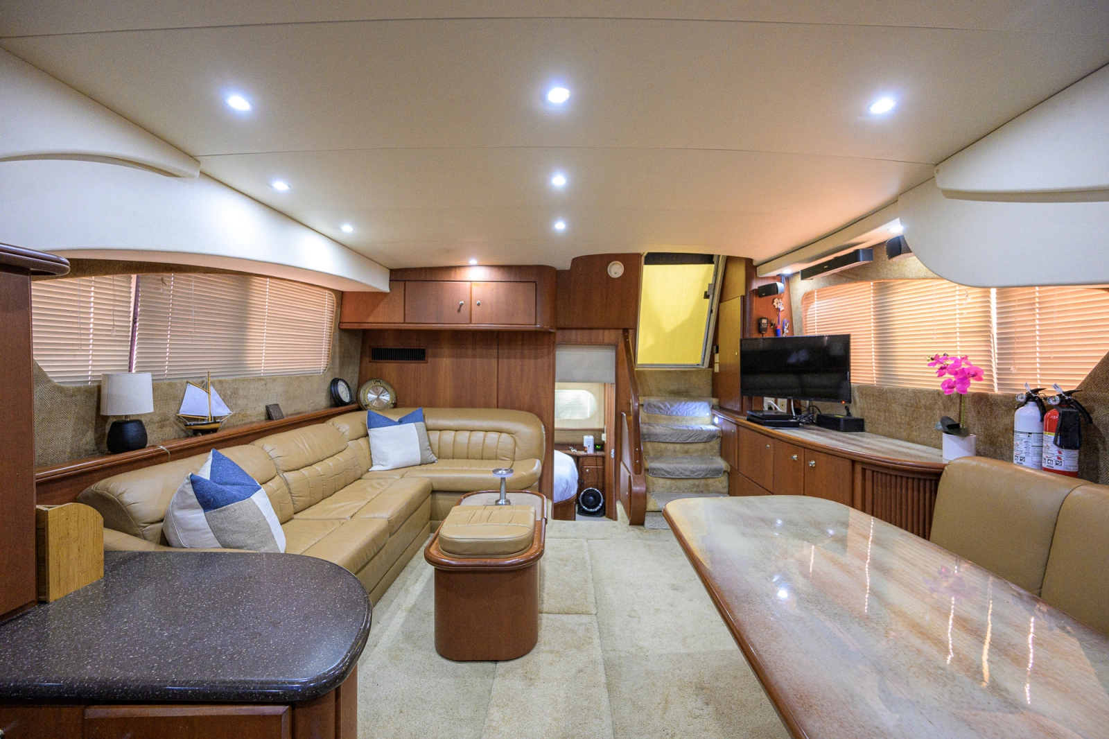 2005 Silverton 39 Motor Yacht
