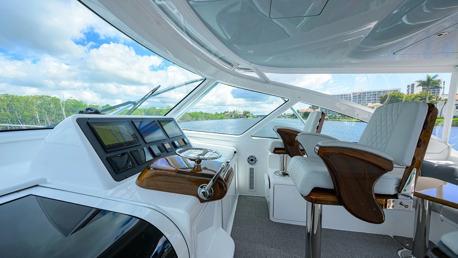 44_viking_reelaxin_bridge_deck_13