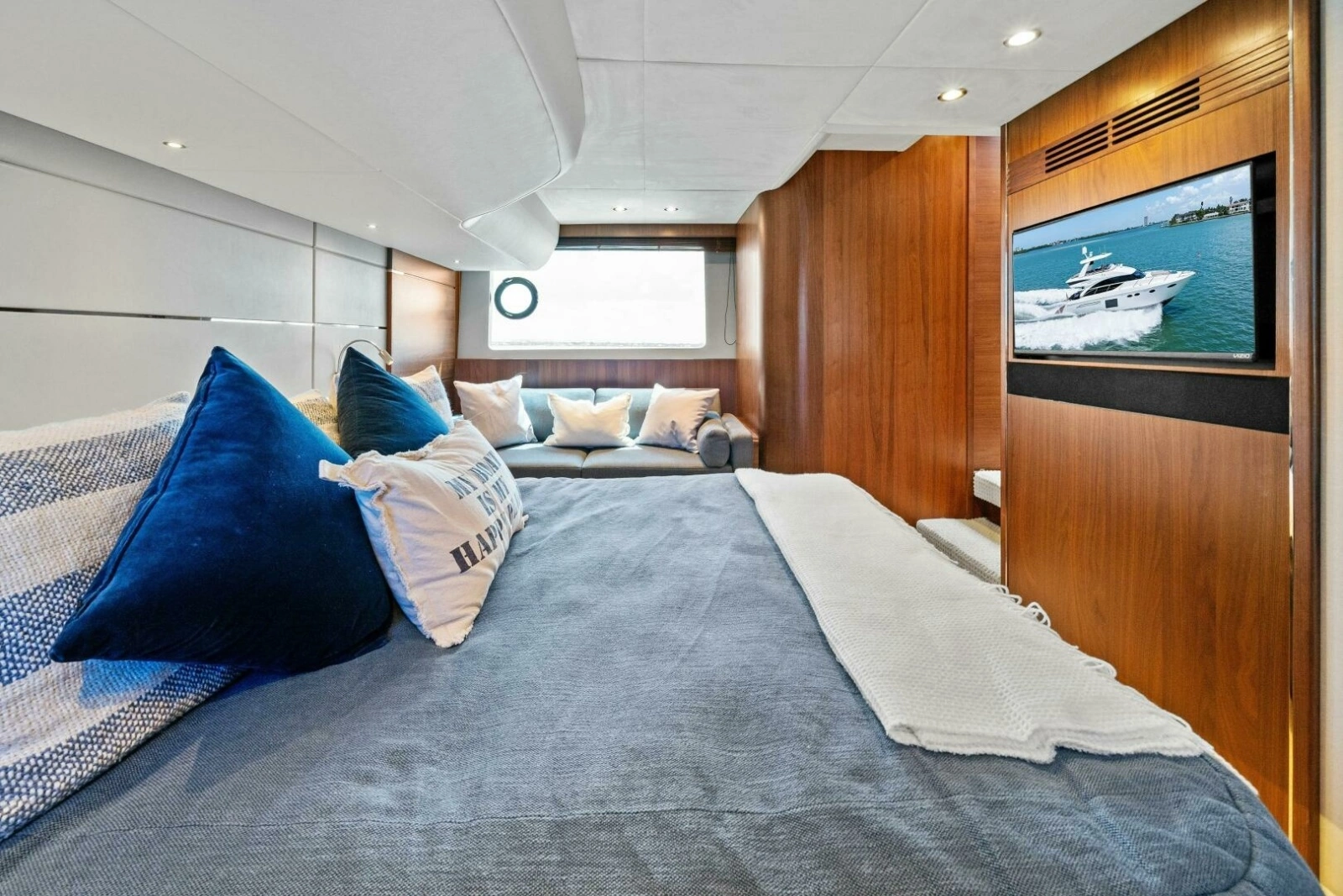2015 Princess F60 - Master Stateroom 