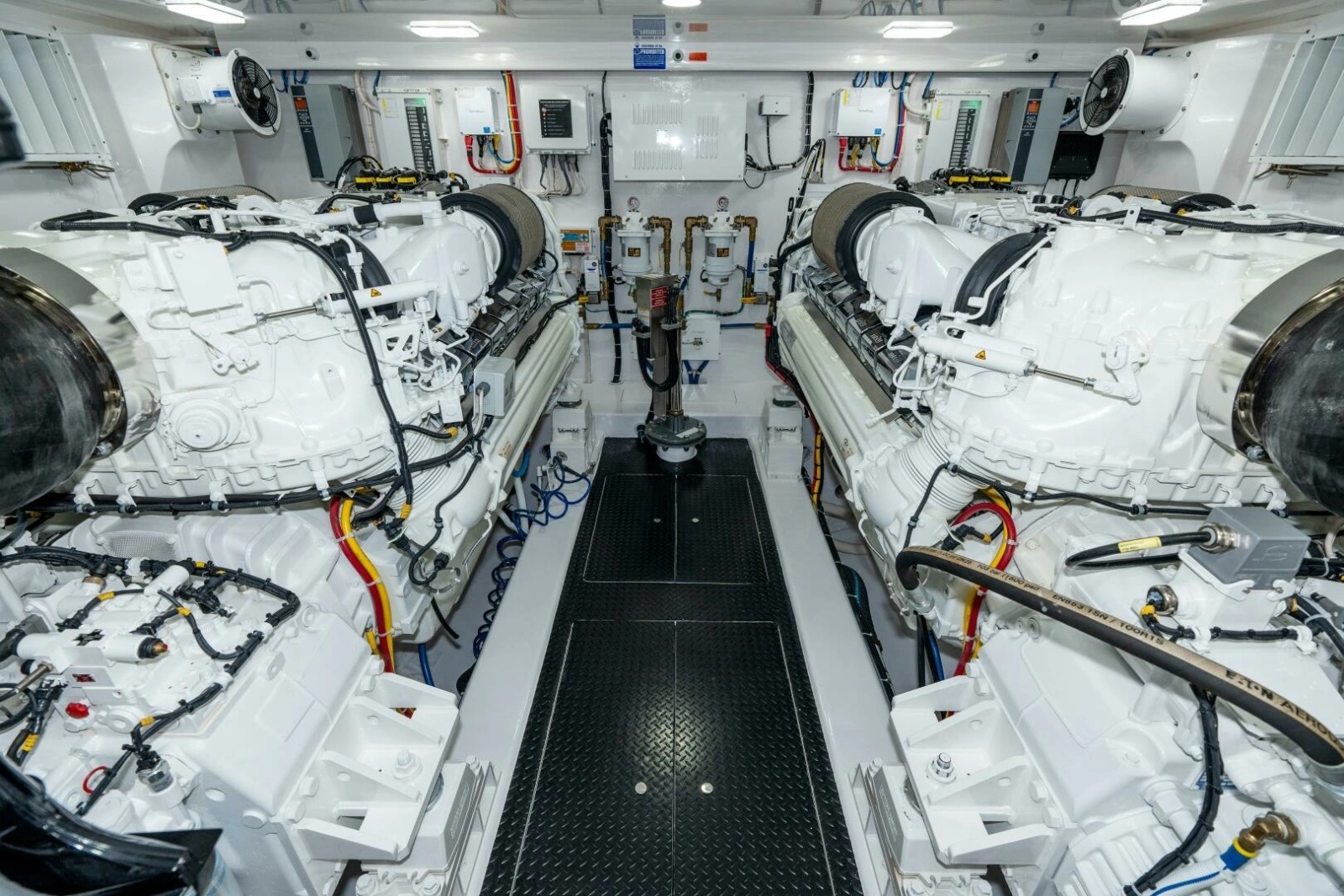 2025 Viking 90C "Zatara" 