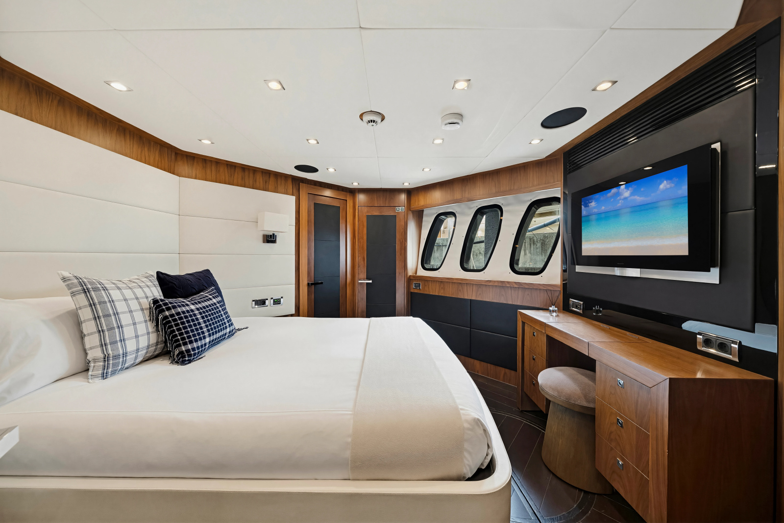 2010 Sunseeker 34 Metre Yacht