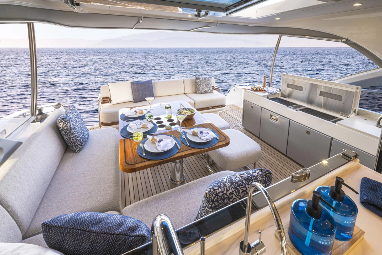 56 Sport Yacht 56ft Riviera Yacht For Sale