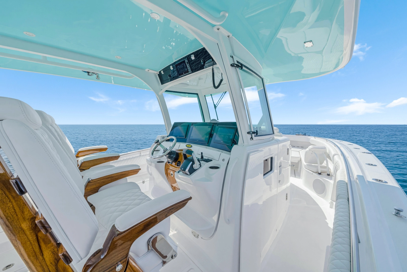 42ft HCB Yacht For Sale