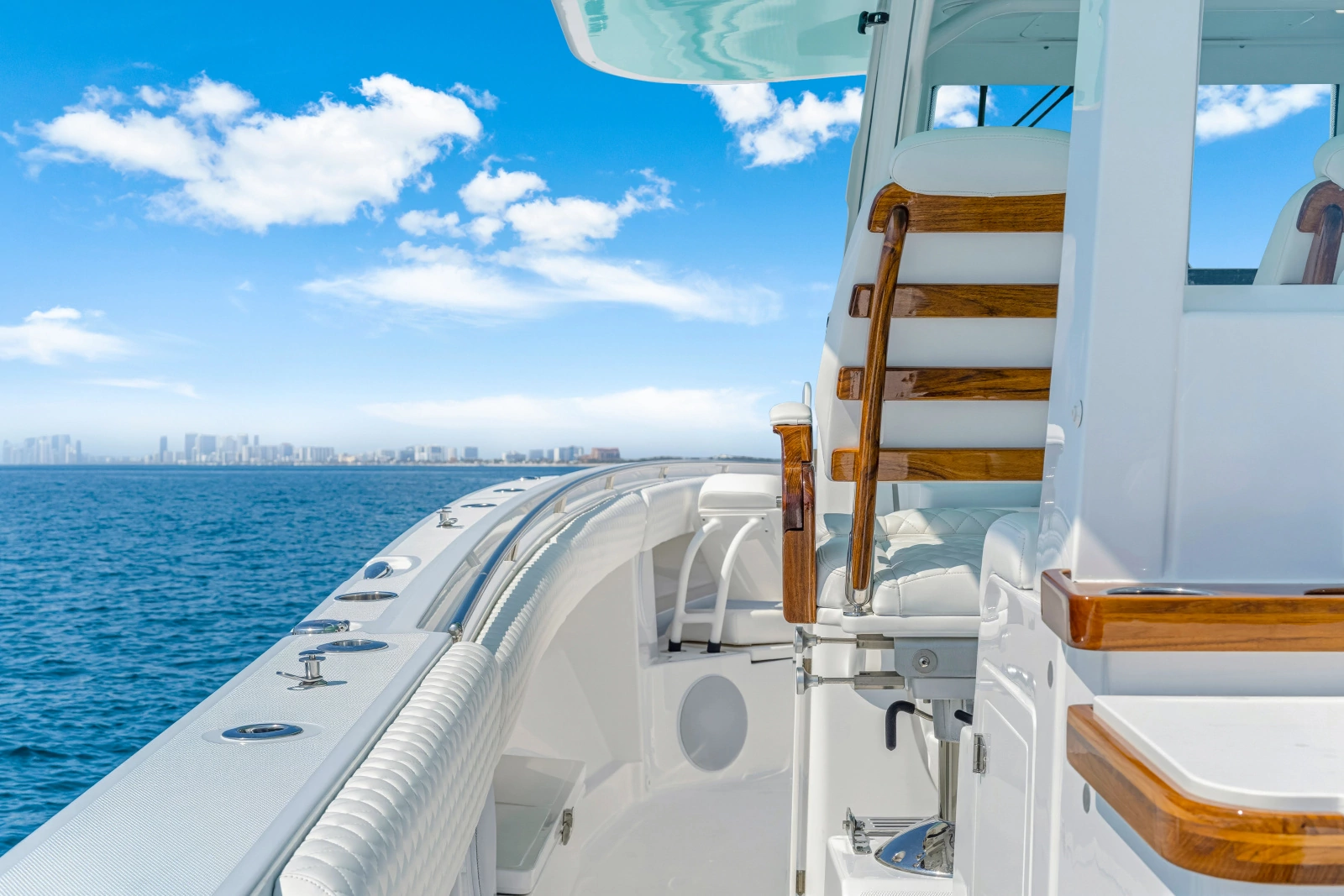 42ft HCB Yacht For Sale