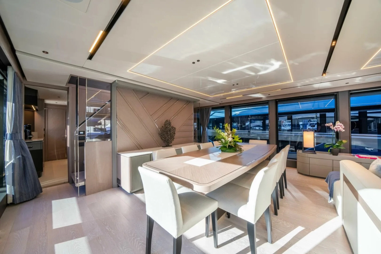 100 YACHT 100ft Sunseeker Yacht For Sale