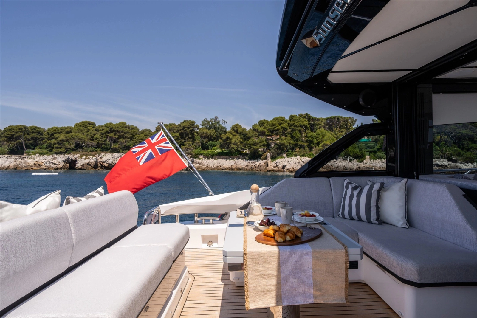 PREDATOR 55 55ft Sunseeker Yacht For Sale