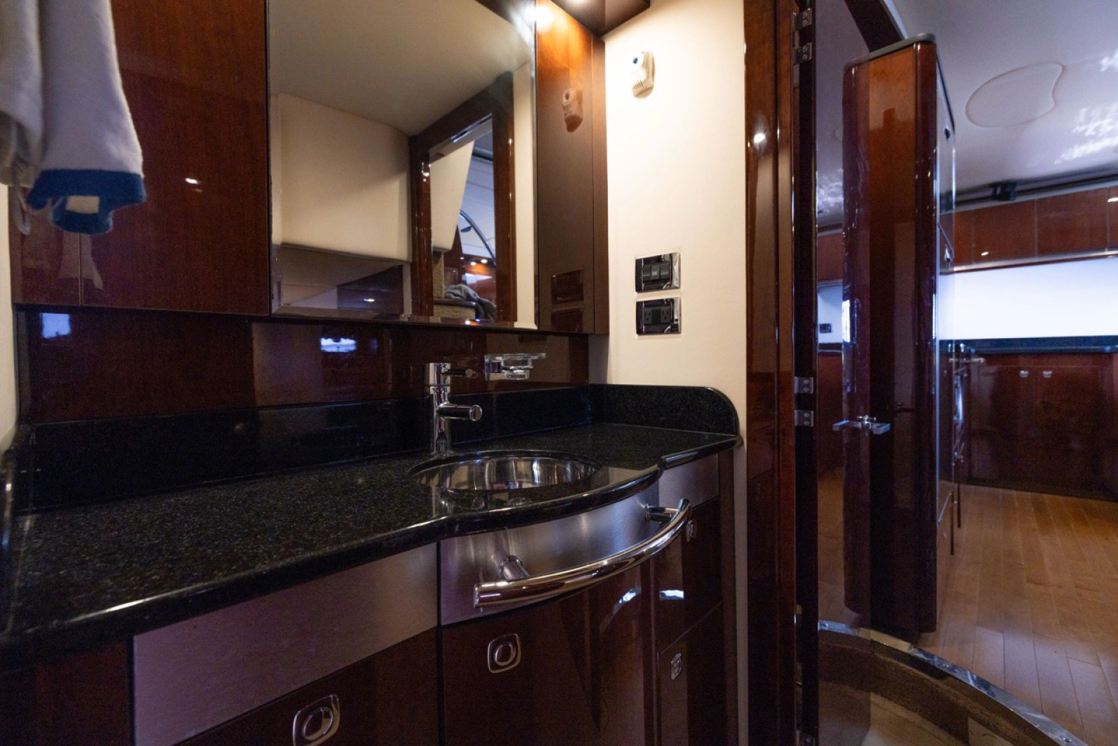 2010 Sea Ray 500 Sundancer