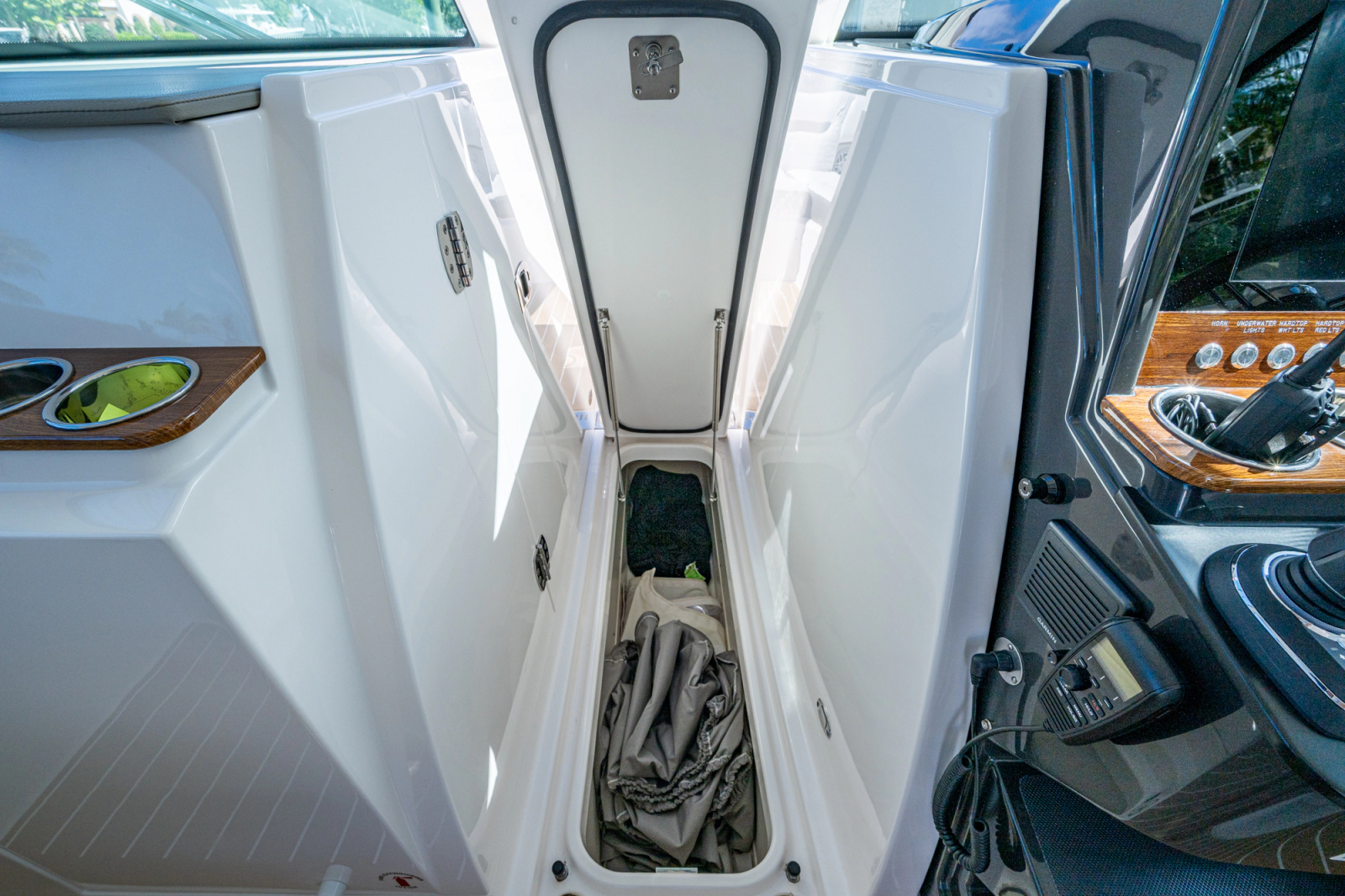 2024 Tiara Yachts 34 LX
