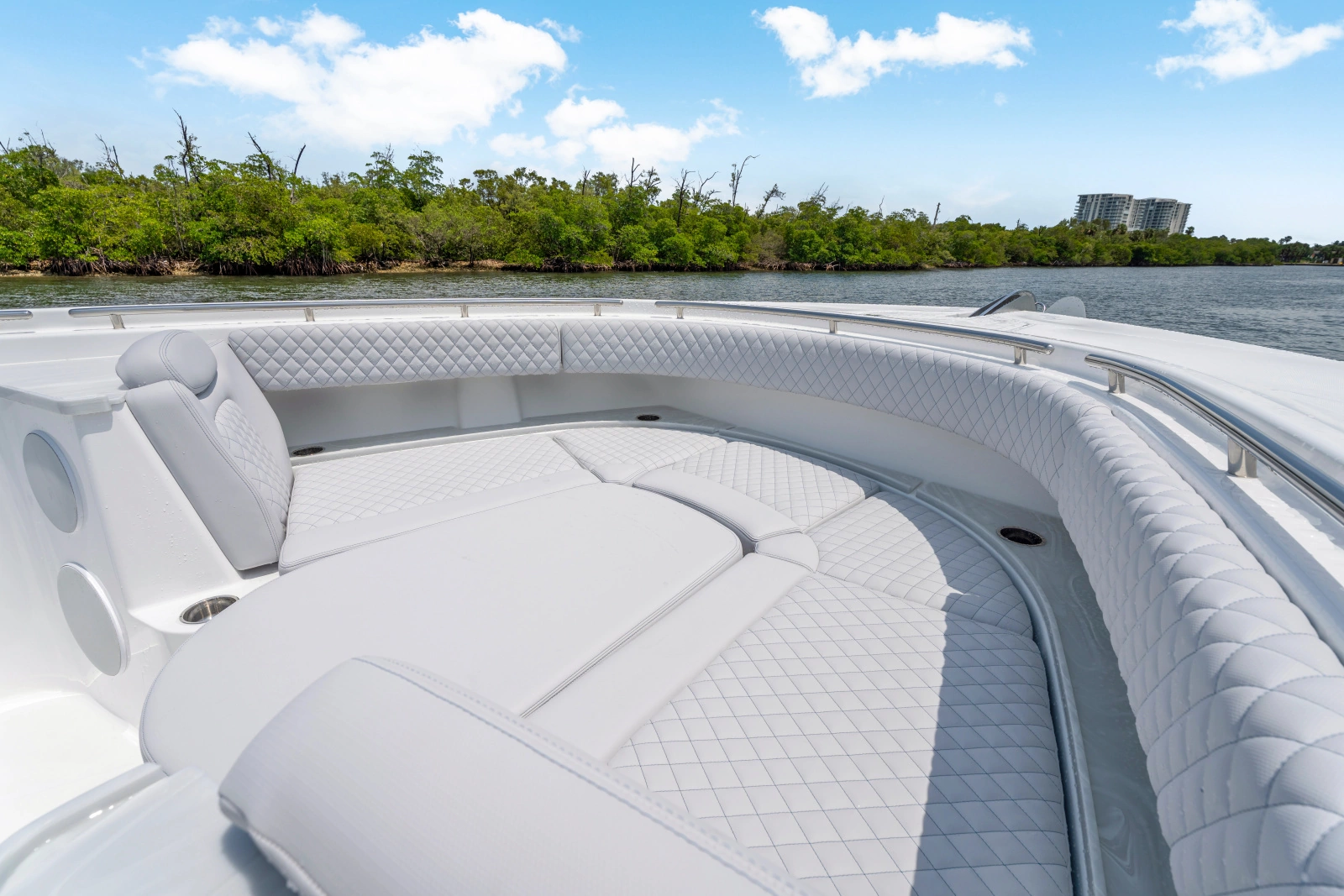 56 Suenos GIX 56ft HCB Yacht For Sale