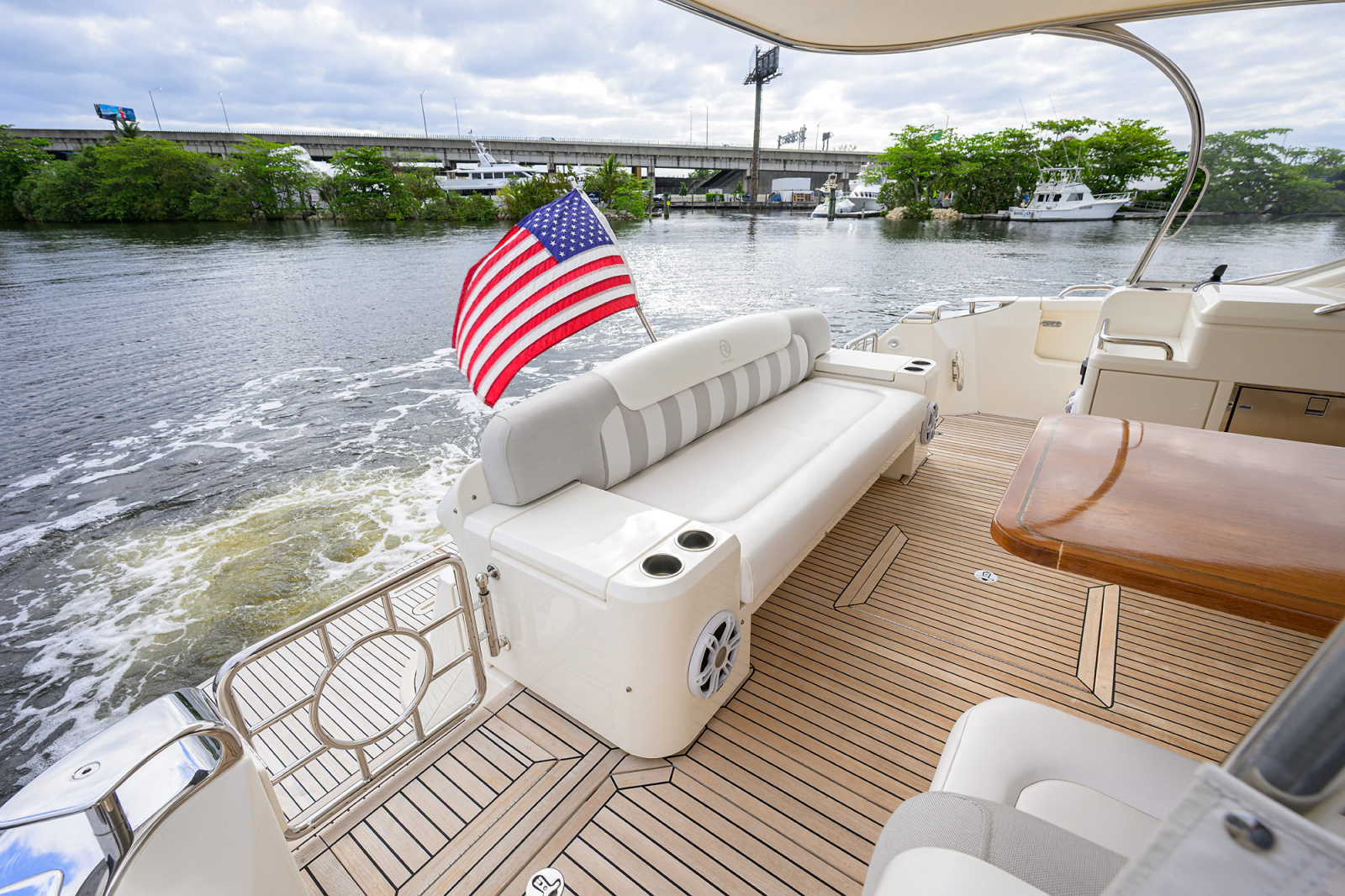 2019 Riviera 5400 Sport Yacht