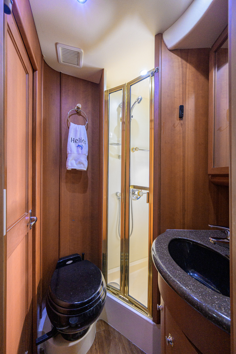 2005 Silverton 39 Motor Yacht